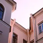 3 razones para techar un patio de luces