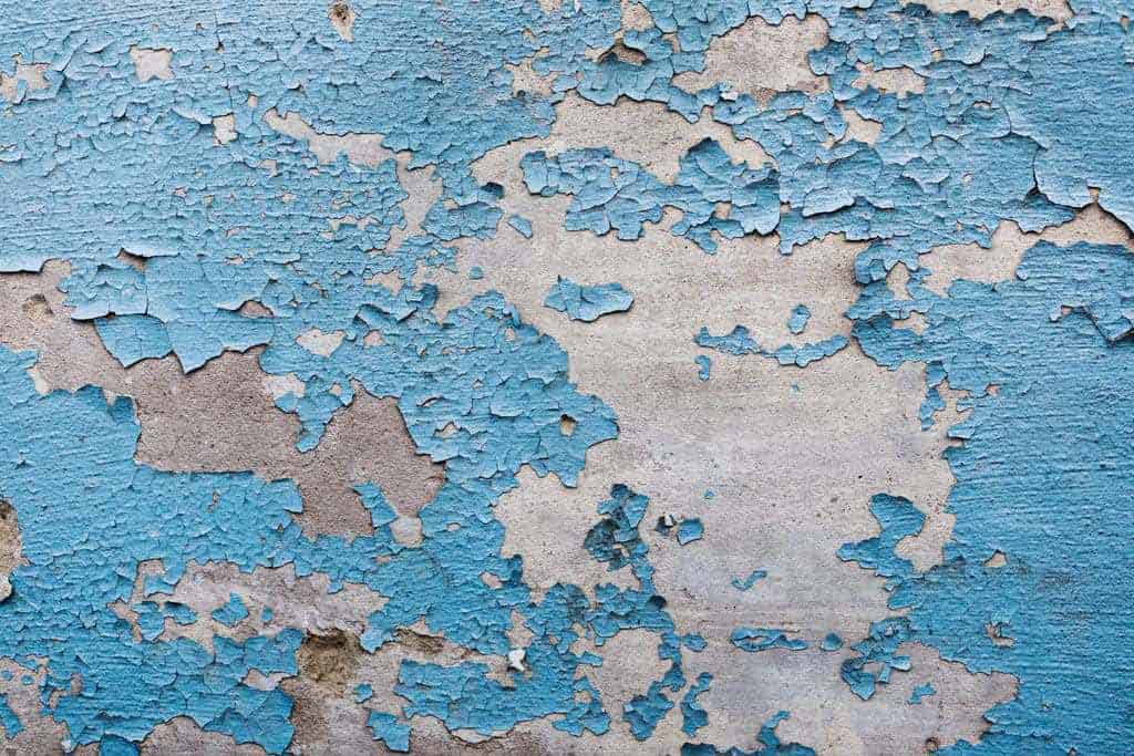 Qué es el decapado de pintura y cuándo se utiliza en fachadas