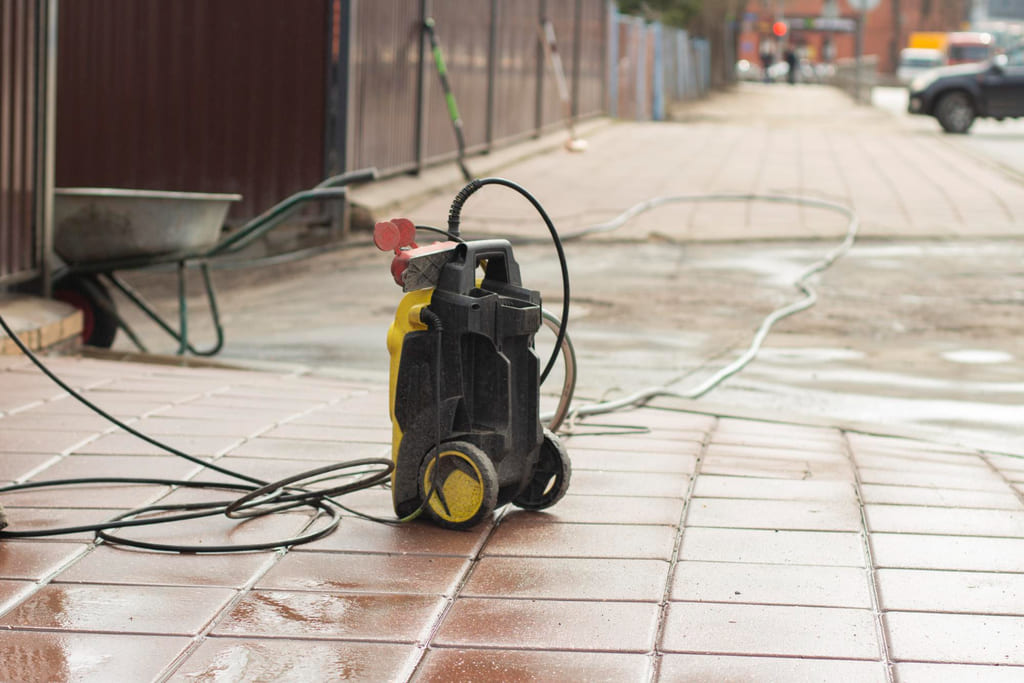 limpiar fachada con hidrolimpiadora